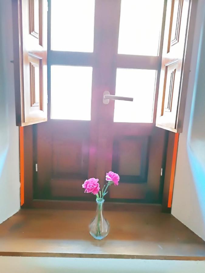 Corrala De San Anton. Sencillo Apartamento En Pleno Centro Grenade Extérieur photo
