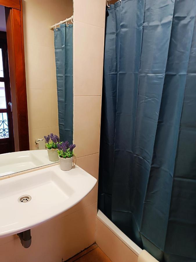 Corrala De San Anton. Sencillo Apartamento En Pleno Centro Grenade Extérieur photo
