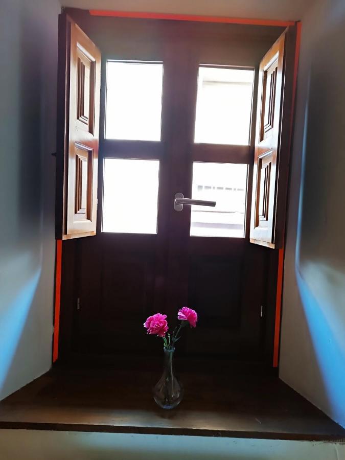 Corrala De San Anton. Sencillo Apartamento En Pleno Centro Grenade Extérieur photo
